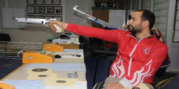 Atıcılığa geri dönen engelli milli sporcu sponsor desteği bekliyor