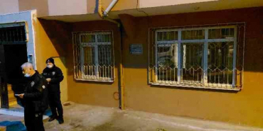 Samsun'da bir kişi evinde kablo ile asılı halde buldu