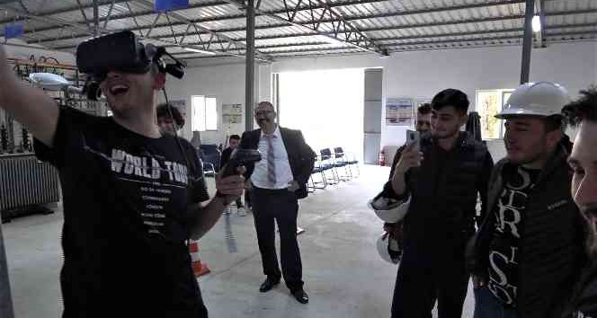 Öğrencilere VR gözlüklü iş sağlığı ve güvenliği eğitimi