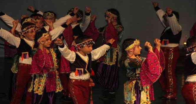 Samsun'da 'Atalarımın Dansı' şöleni