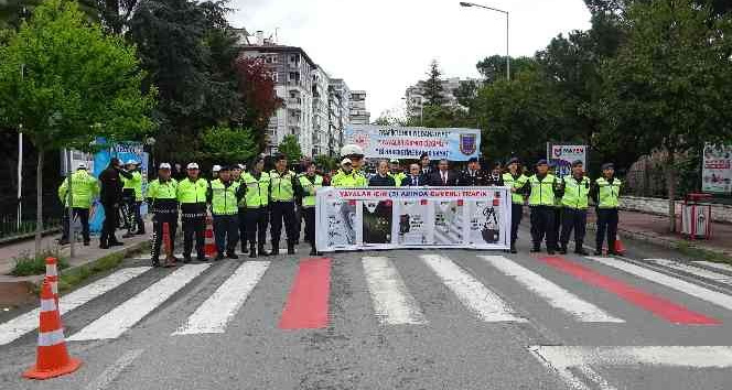 Samsun'da 'Yayalar İçin 5 Adımda Güvenli Trafik' uygulaması