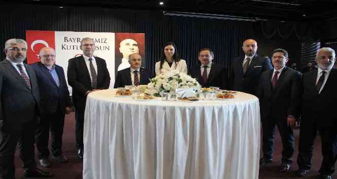 Samsun protokolü bayramlaştı