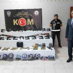 Samsun polisinden kaçakçılık operasyonu: 19 tabanca ele geçirildi, 4 kişi gözaltına alındı