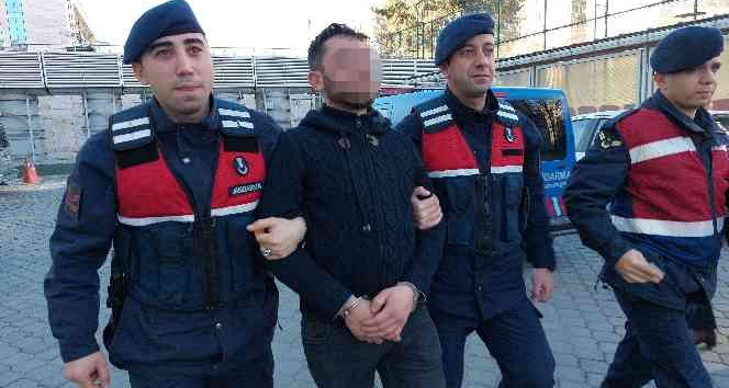 Jandarma evde ayakkabı kutusuna gizlenmiş uyuşturucu hap ele geçirdi