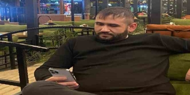 19 yaşındaki genç ablasını ve erkek arkadaşını öldürüp kendini ihbar etti