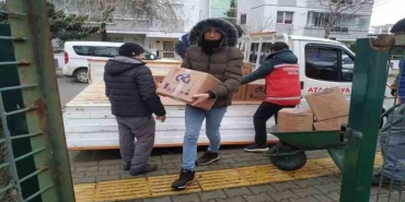 Fabrika gibi liseden deprem bölgesine hijyen malzemesi