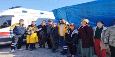 Samsunlu sağlıkçılar deprem bölgesinde yara sardı