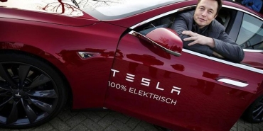 teslanin-basi-elon-muskin-twitter-paylasimlari-nedeniyle-dertte-4gWE85W6.jpg