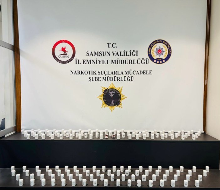 aa-20250308-37281064-37281063-samsunda-8-bin-563-sentetik-ecza-hapi-ele-gecirildi.jpg