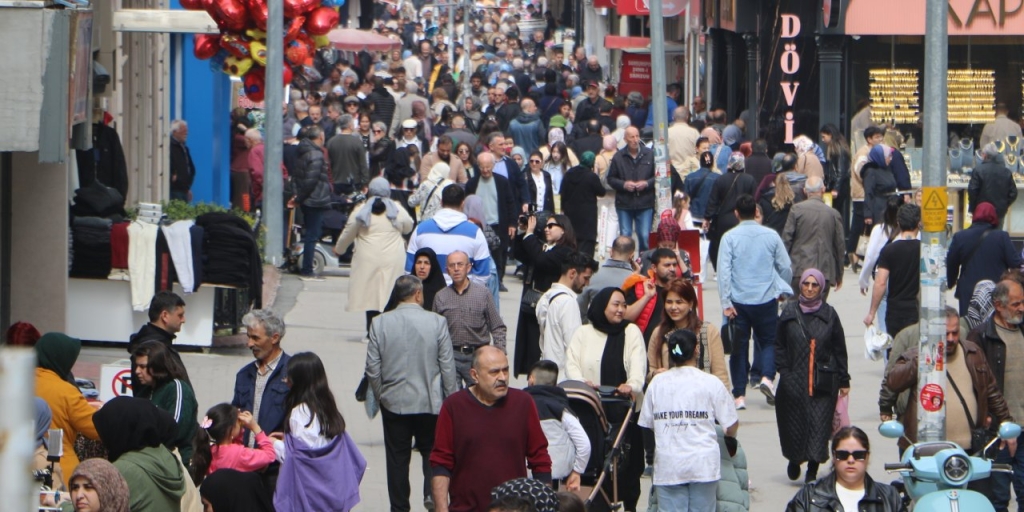 Bayram öncesi alışveriş yoğunluğu