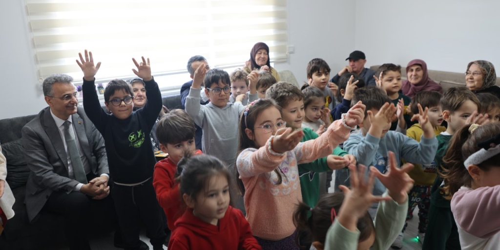 Büyükler ve Minikler Aktif Yaşam Merkezi’nde Buluştu