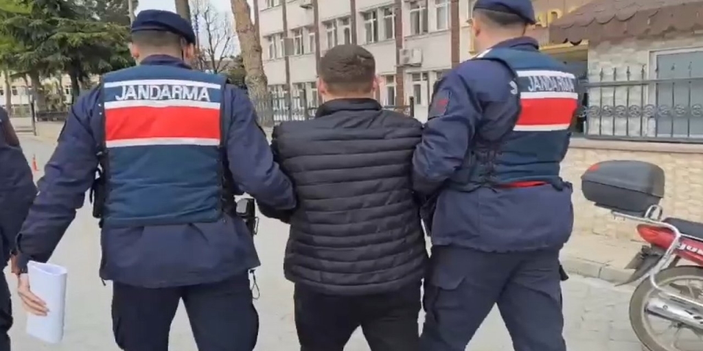 Aranan hükümlü saklandığı adreste yakalandı