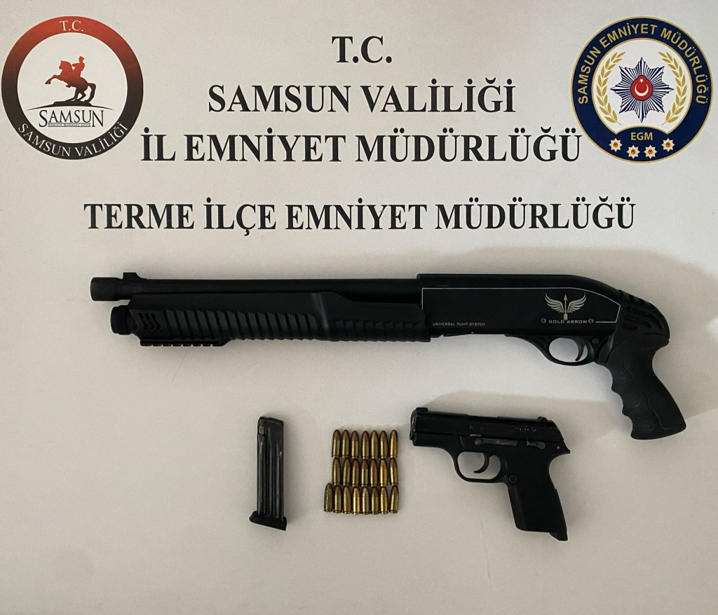 aa-20250429-37792220-37792219-termede-2-adet-ruhsatsiz-tabanca-ele-gecirildi.jpg