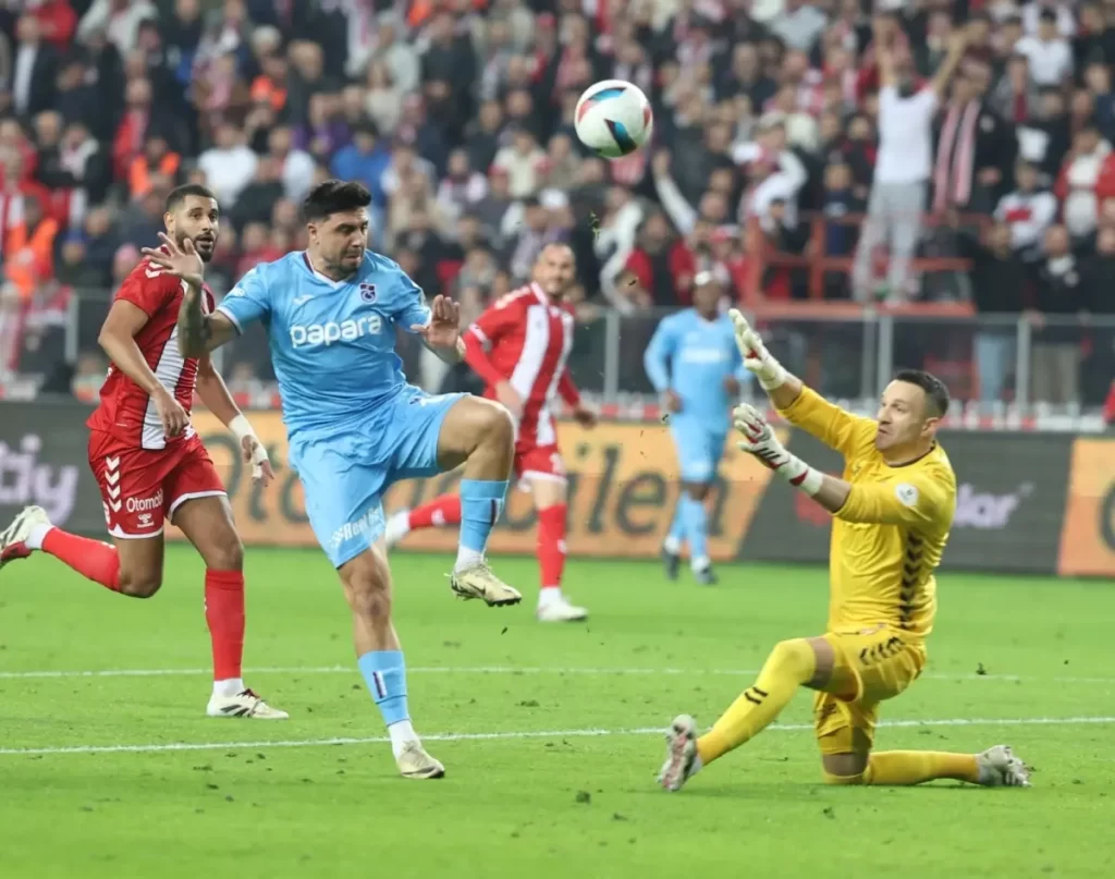 Trabzonspor - Samsunspor Rekabeti Devam Ediyor