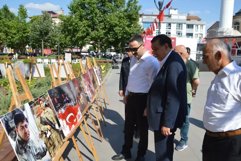 Havza'da 15 Temmuz Konulu Fotoğraf Sergisi Açıldı
