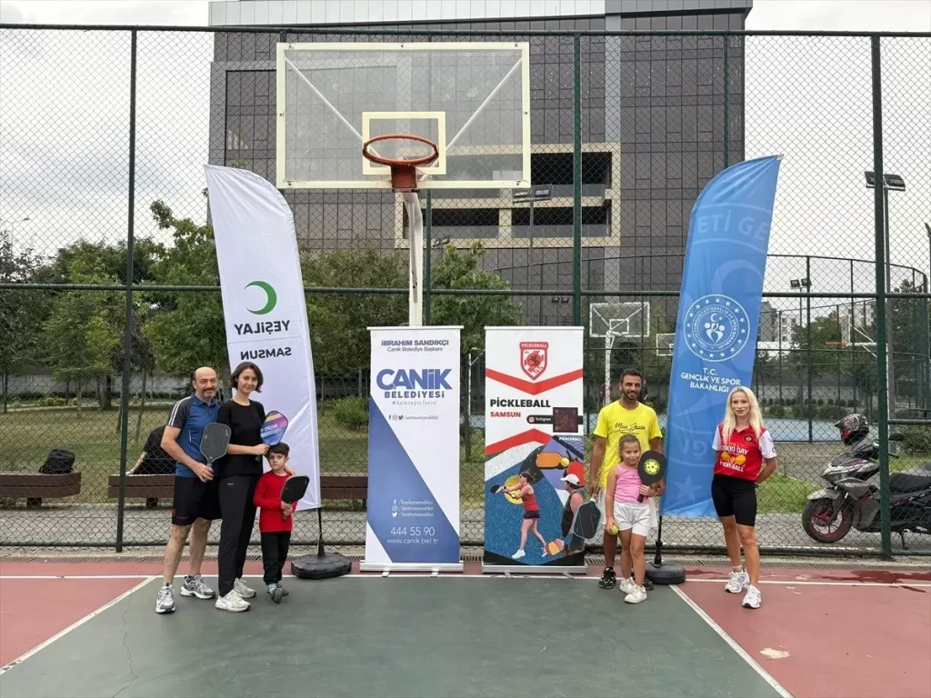Yeşilay, Samsun'da Pickleball Turnuvasıyla Bağımlılığa Dikkat Çekiyor