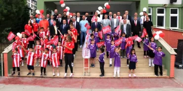 Samsunspor, 20 Bin Öğrenciye Defter ve Kalem Hediye Etti
