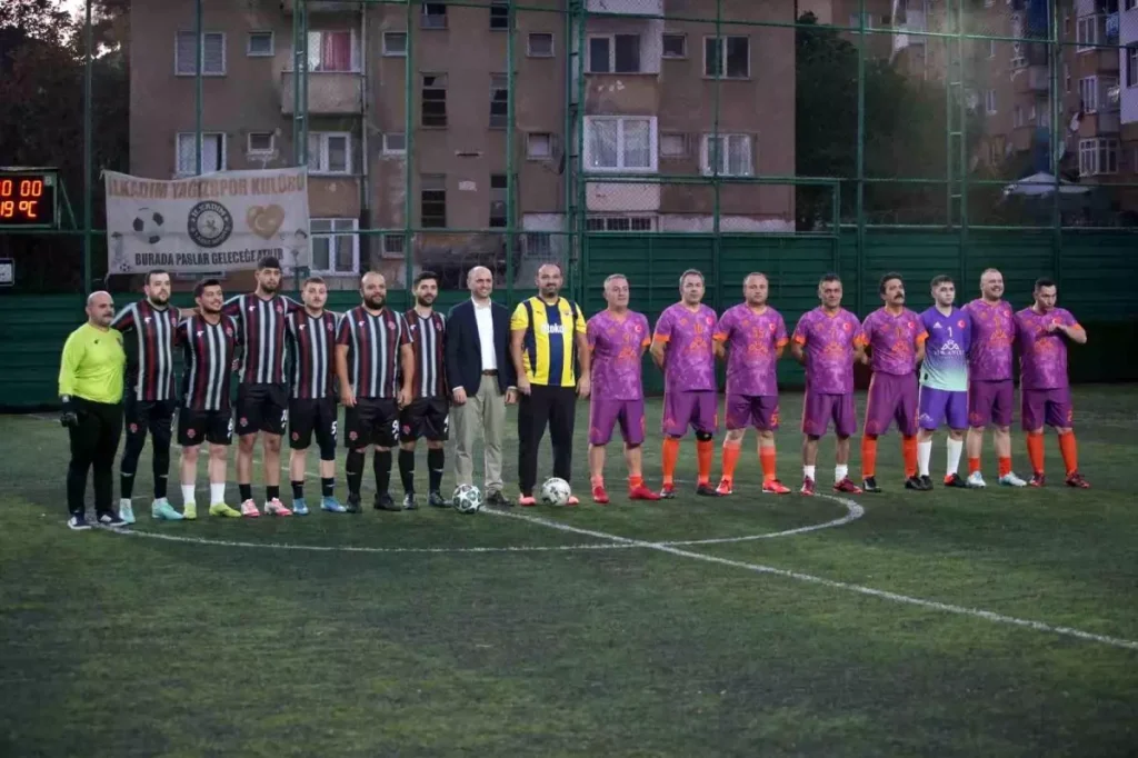 Samsun Gazi Devlet Hastanesi Personeli Halı Saha Turnuvasında Bir Araya Geldi