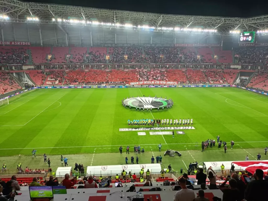 Samsunspor, Dinamo Kiev ile UEFA Konferans Ligi