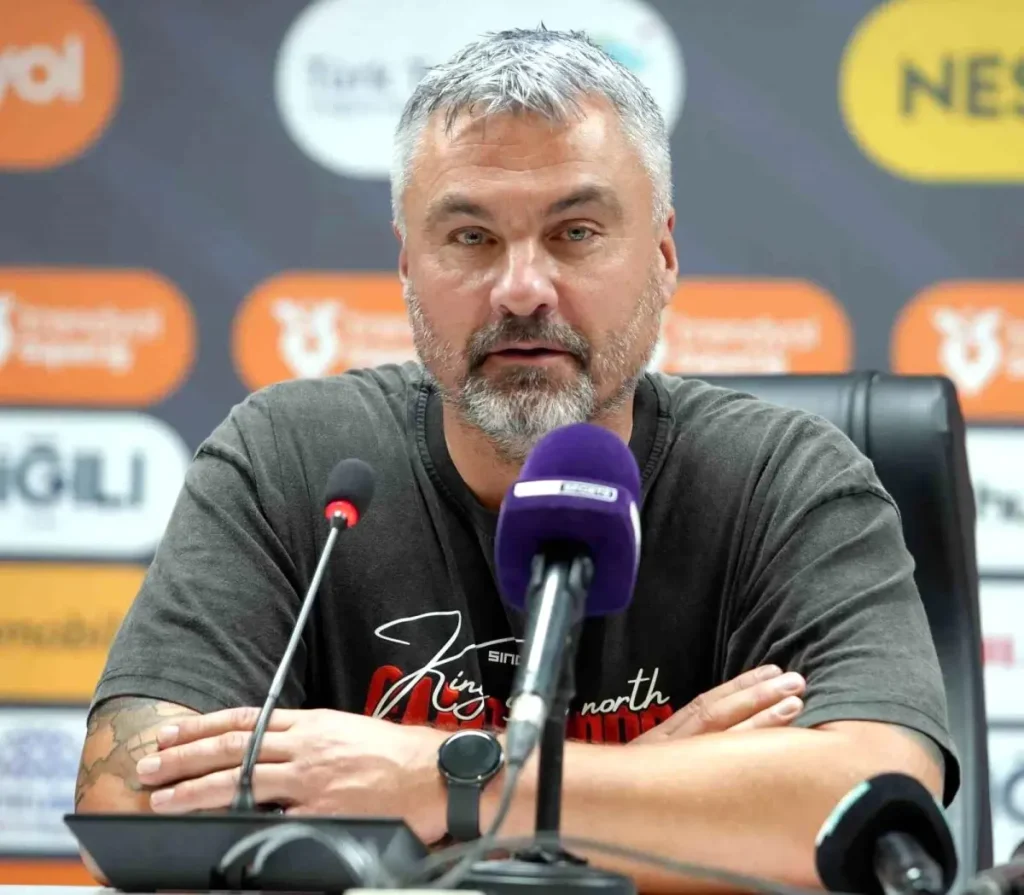 Samsunspor Teknik Direktörü Reis: 
