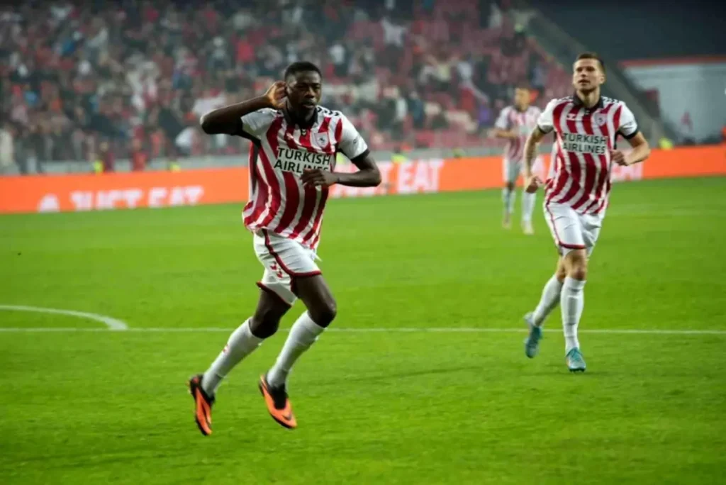 UEFA Konferans Ligi: Samsunspor: 1 Dinamo Kiev: 0 (Maç devam ediyor)