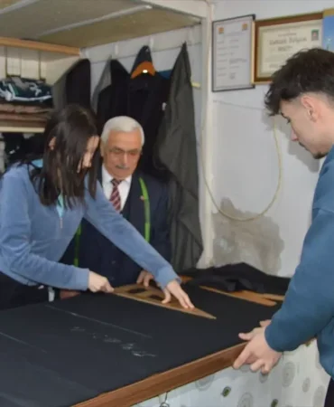 Lise Öğrencilerinden Esnaf Ziyareti