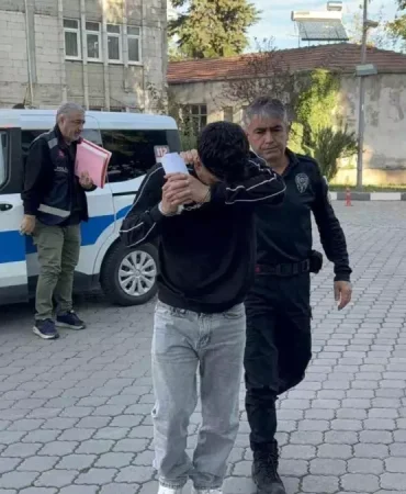Polise Mukavemet Eden Genç Tutuklandı