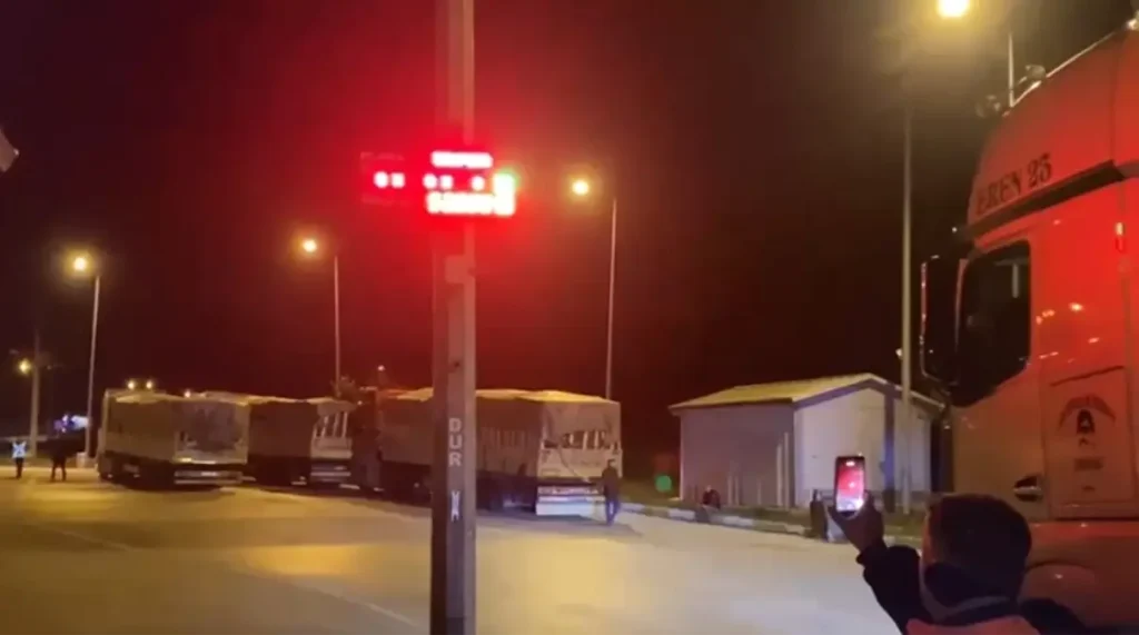 Plakalarını kapatıp kantara girmeyen 6 TIR