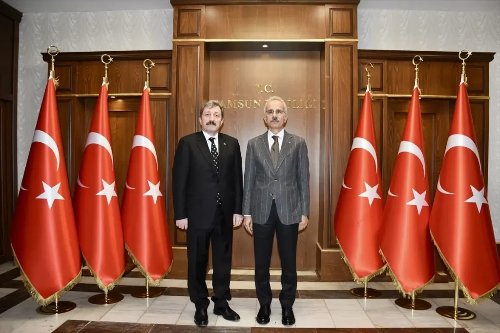 Ulaştırma ve Altyapı Bakanı Uraloğlu, Samsun