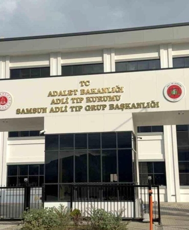32 yaşındaki şahıs sandalyede oturur vaziyette ölü bulundu