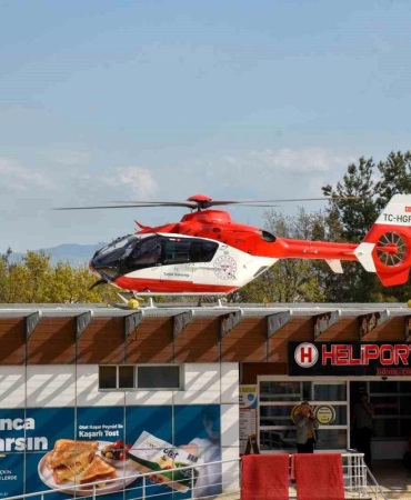 Baygın haldeki genç kızın yardımına ambulans helikopter yetişti
