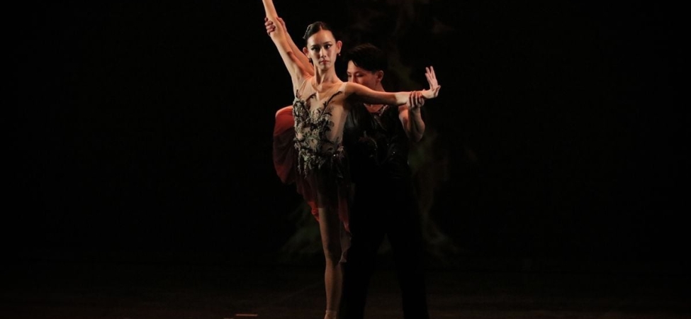 Bir çocuğun hayalden sahneye uzanan yolculuğunu anlatan