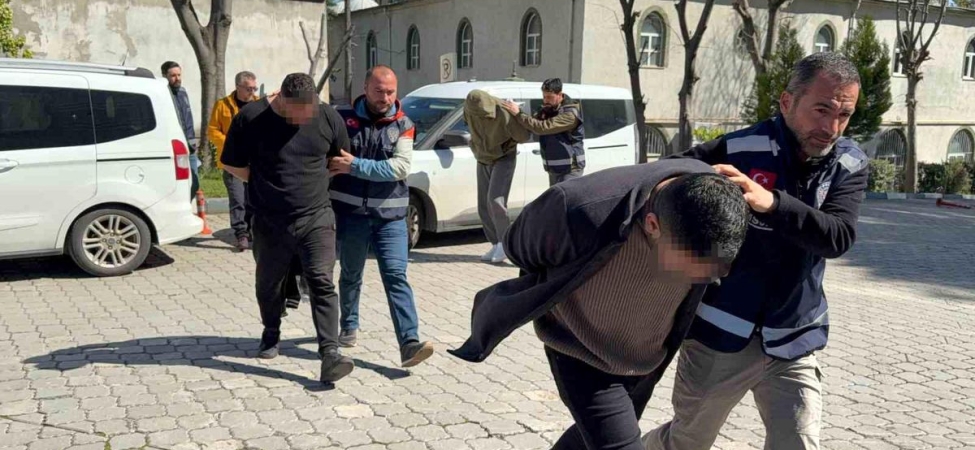 Masaj salonuna fuhuş operasyonu: 3 gözaltı