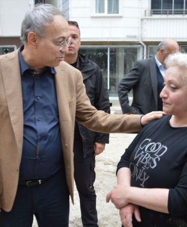 MHP Genel Başkan Yardımcısı Topsakal, selden etkilenen Havza