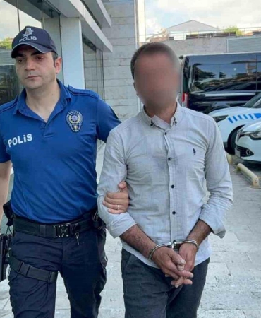 Araç tamirinde fazla para kavgasında müşterisini yaktı