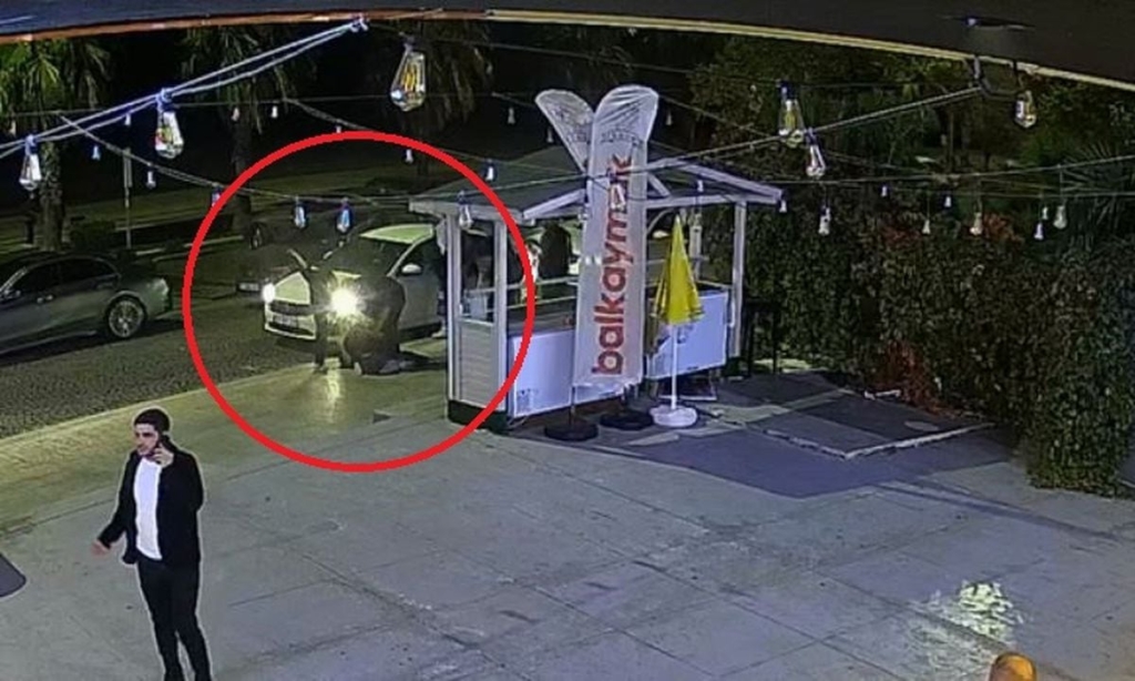 Ceren'in, eski sevgilisinin kız arkadaşı tarafından darbedildiği anların görüntüsü ortaya çıktı
