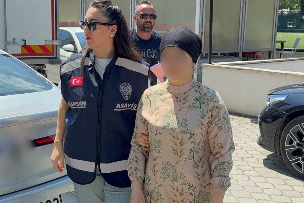Evden 800 bin TL'lik pırlanta hırsızlığında temizlikçiye gözaltı