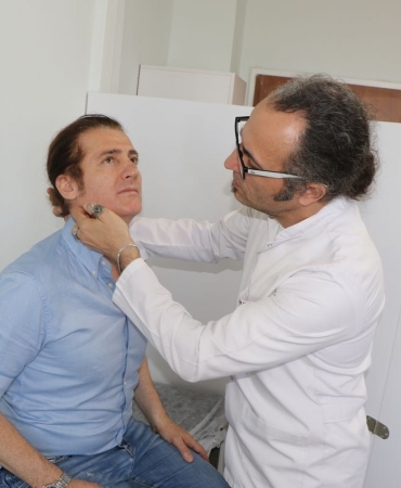 Gündüzleri doktor, akşamları iyilik gönüllüsü
