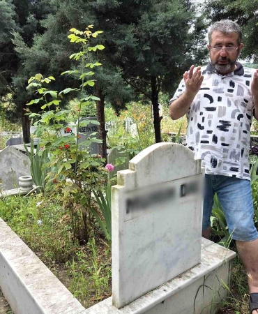 Kiracısına ulaşamayan ev sahibinden dikkat çeken protesto
