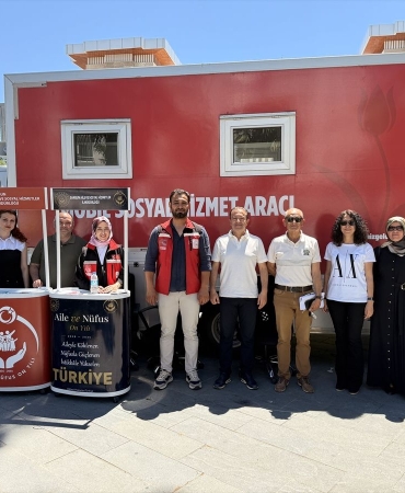 Mobil sosyal hizmet aracı Alaçam'da hizmet verdi