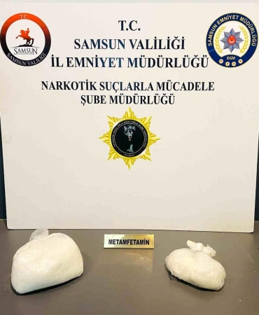 Uyuşturucu operasyonunda 1 kilo metamfetamin ele geçirildi