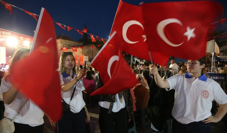 7 ilde 15 Temmuz Demokrasi ve Milli Birlik Günü coşkusu