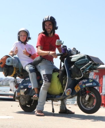 Avustralyalı baba-oğul motosikletle dünya turunda Samsun