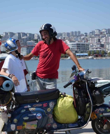 Baba-oğulun dünya yolculuğunda Samsun durağı
