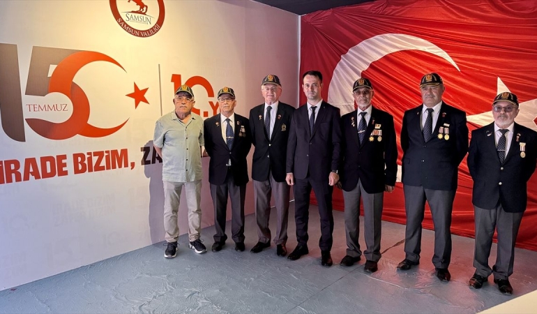 Gazilerden 15 Temmuz anma çadırına ziyaret