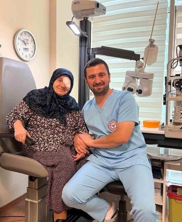 Gözlerine ışığı bu kez doktor torunu verdi