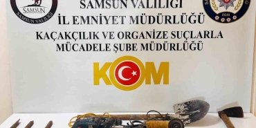 Halı altındaki gizli geçit kaçak kazıyı ortaya çıkardı