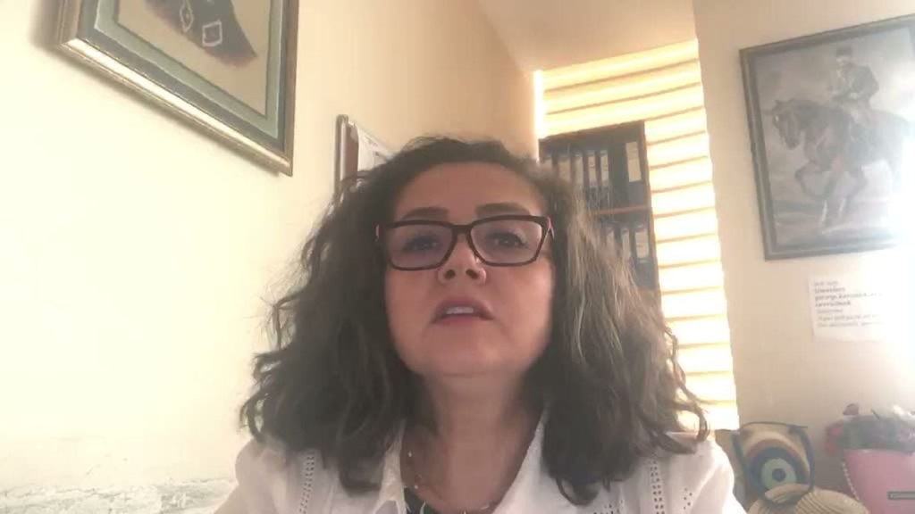 Kadın bedeni reklam alanı değildir