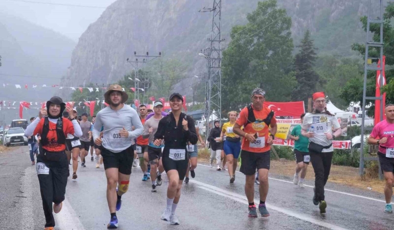 Kapıkayafest’te 21 kilometrelik dağ koşusunda nefes kesen mücadele