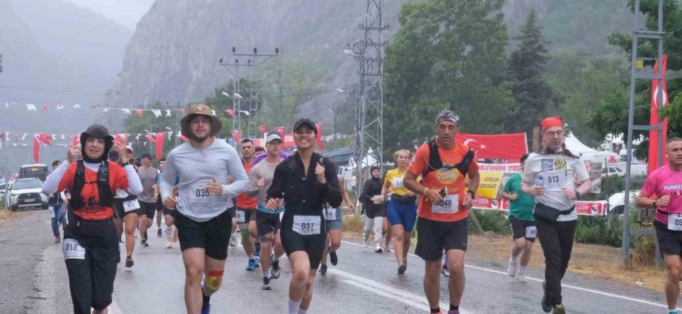 Kapıkayafest’te 21 kilometrelik dağ koşusunda nefes kesen mücadele